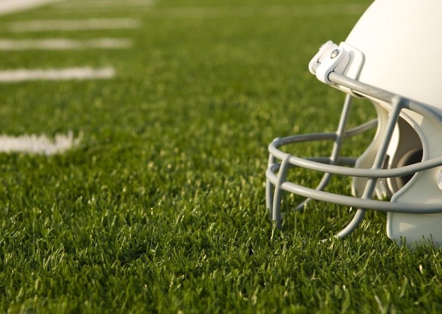 Do pro football players have a higher risk of dying earlier?