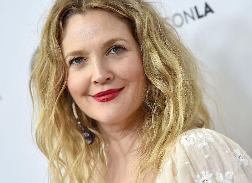 This EgyptAir ‘interview’ with Drew Barrymore is beyond weird