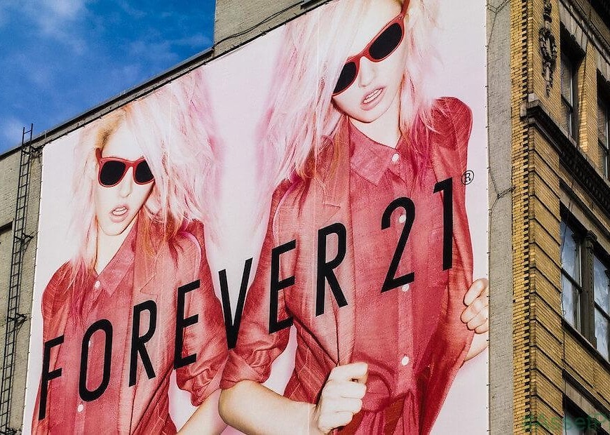 Forever 21 under fire for sending Atkins diet bars with online orders